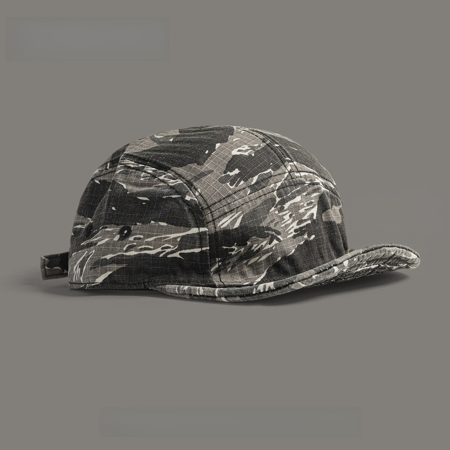 Short-brimmed Camouflage Baseball Cap